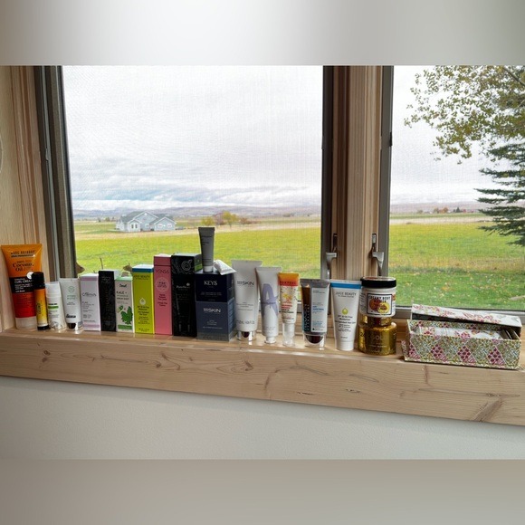 New Skincare, 111 Skin, Living Proof, Keys, Dr. Brandt, FoxyBae, Juice Beauty - Picture 8 of 10